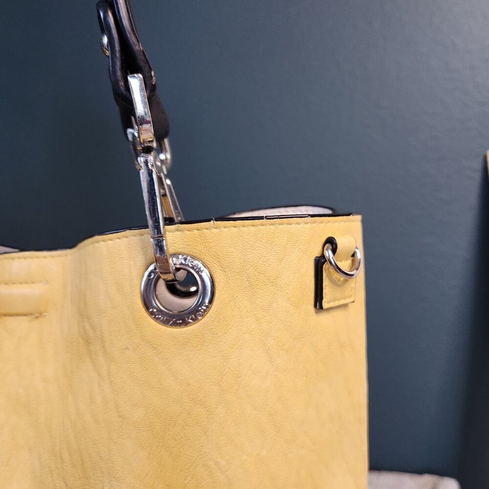 Calvin Klein Sonoma Reversible Tote - Picture 13 of 14